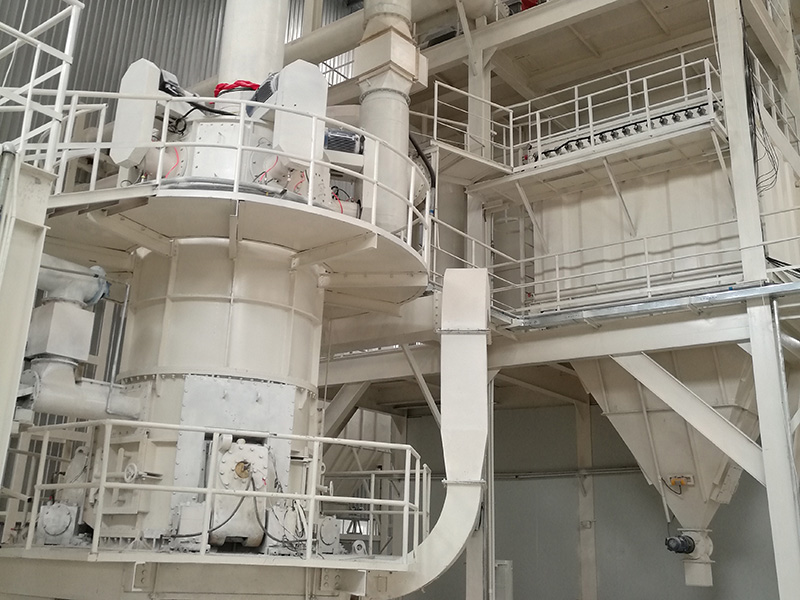 賀(hè)州超細碳(tan)酸鈣立磨(mó)生産線