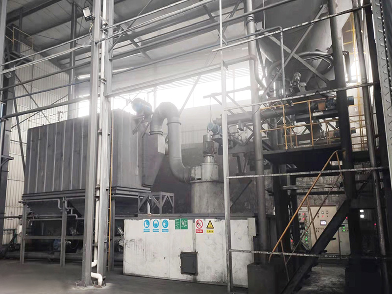 廣(guǎng)西大型石(shí)焦油制粉(fěn)現場