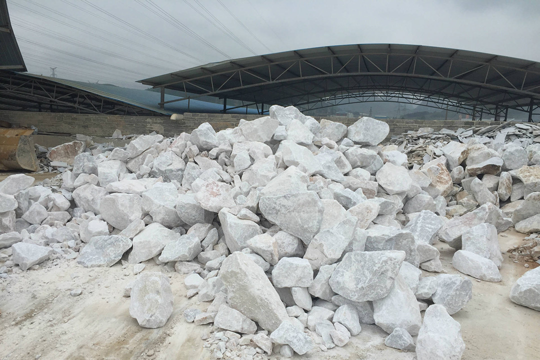 廣(guang)西2023年碳酸鈣(gài)粉體産業預(yù)計完成産值(zhi)320億元